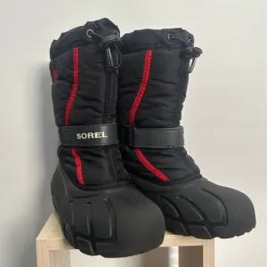Sorel Lined Black With Red Winter‎ Boots Sz 4